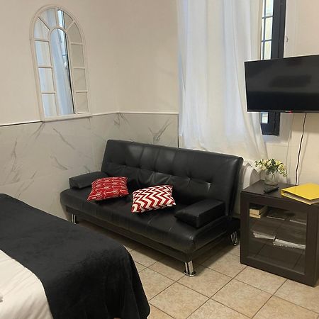 1-Tourist House Bologna-Cefalonia - Self Check-In Kültér fotó